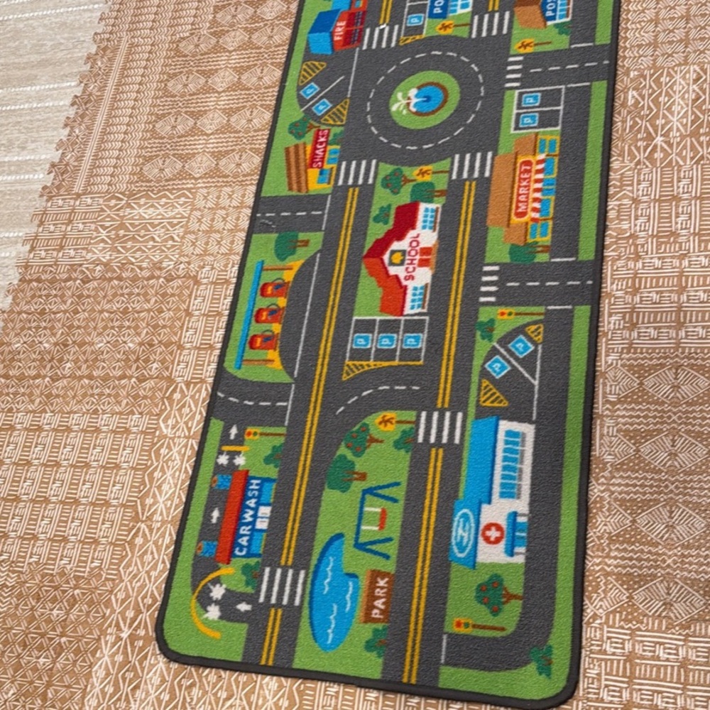 Lakeshore City Rug Play